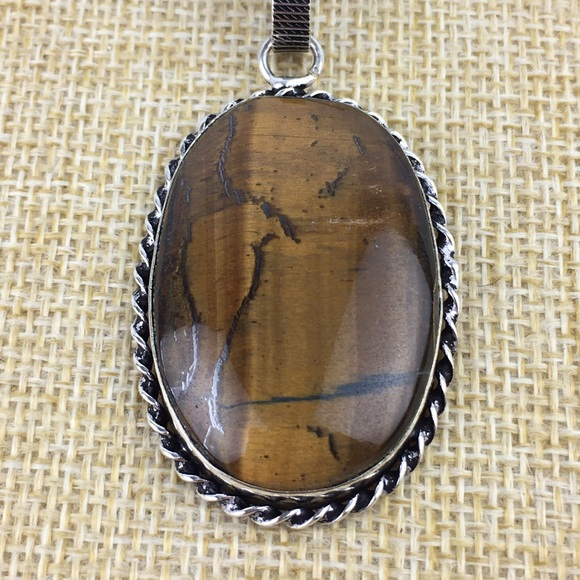 Tiger’s Eye Stone Pendant Necklace - Picture 7 of 10